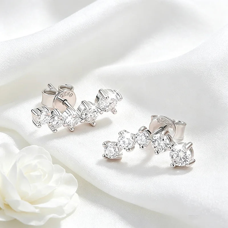 1.16cttw Gradient Moissanite Stud Earrings in 925